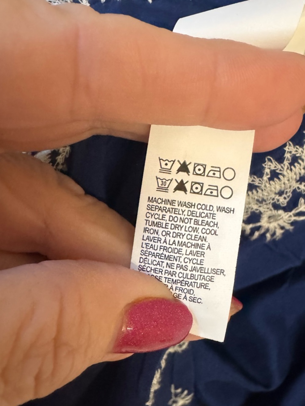 LUCKY BRAND Navy Top w/Embroidery Detail  SPRING/SUMMER   SIZE: MEDIUM    #H - Picture 8 of 10